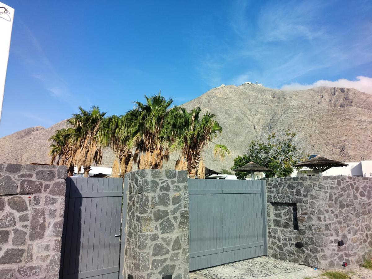 Sandys Paradise * Perissa (Santorini)
